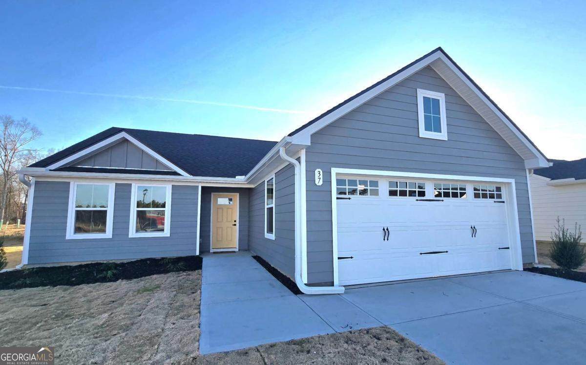 37 Summer Club Boulevard - Photo 1