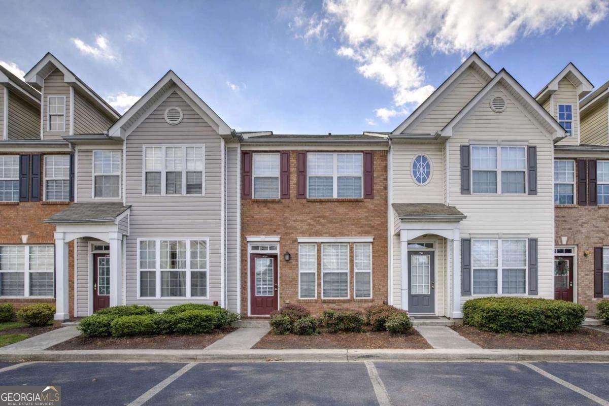 2706 Heathrow Drive - Photo 1