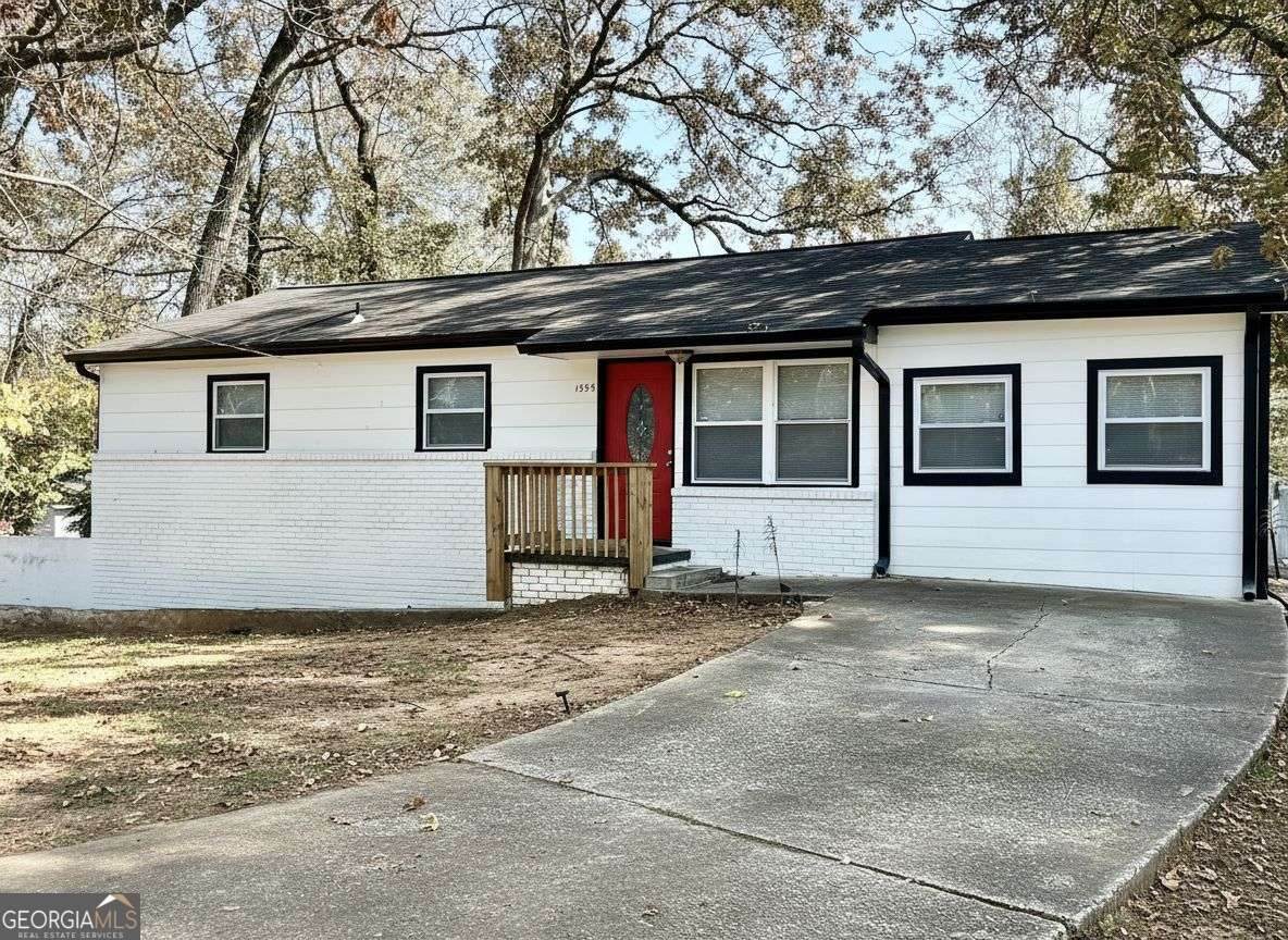 1995 Oak Court - Photo 1