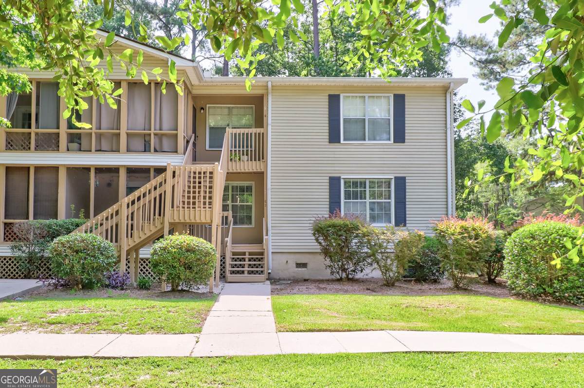 401 Cromwell Road - Photo 1