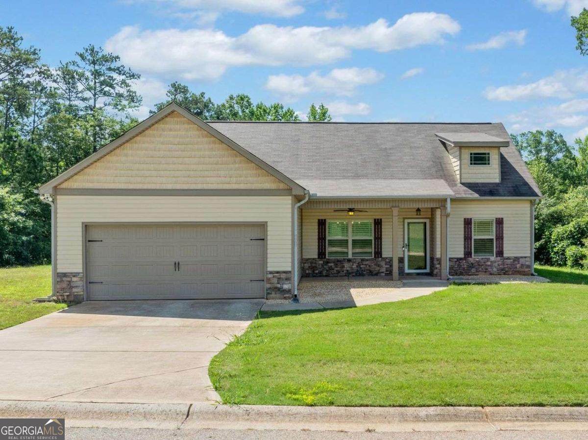 1010 Holliday Pass - Photo 1