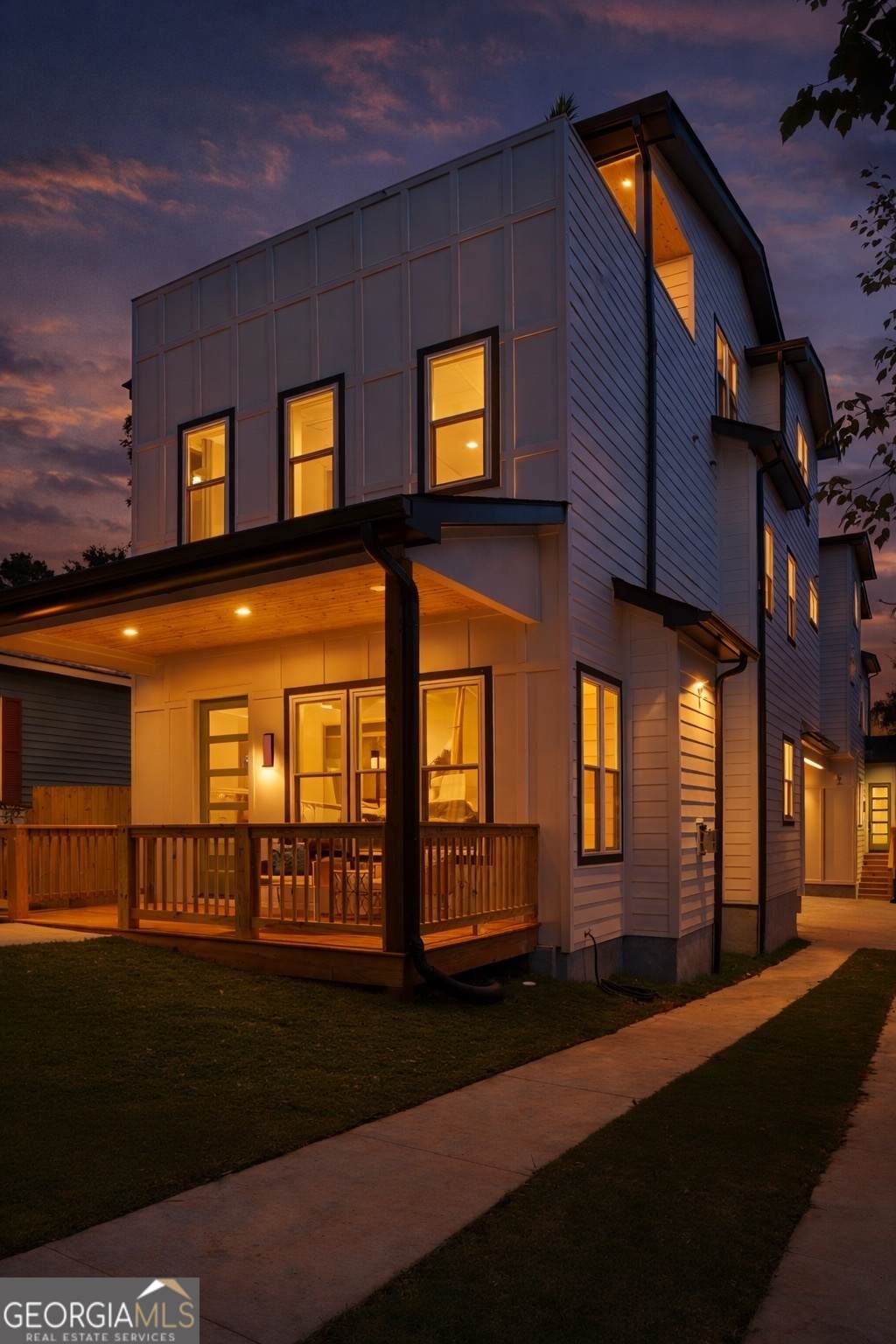 1044 Martin Street - Photo 1