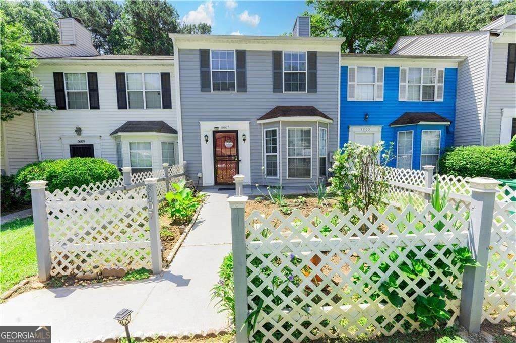 5607 Stonington Trace Parkway - Photo 1