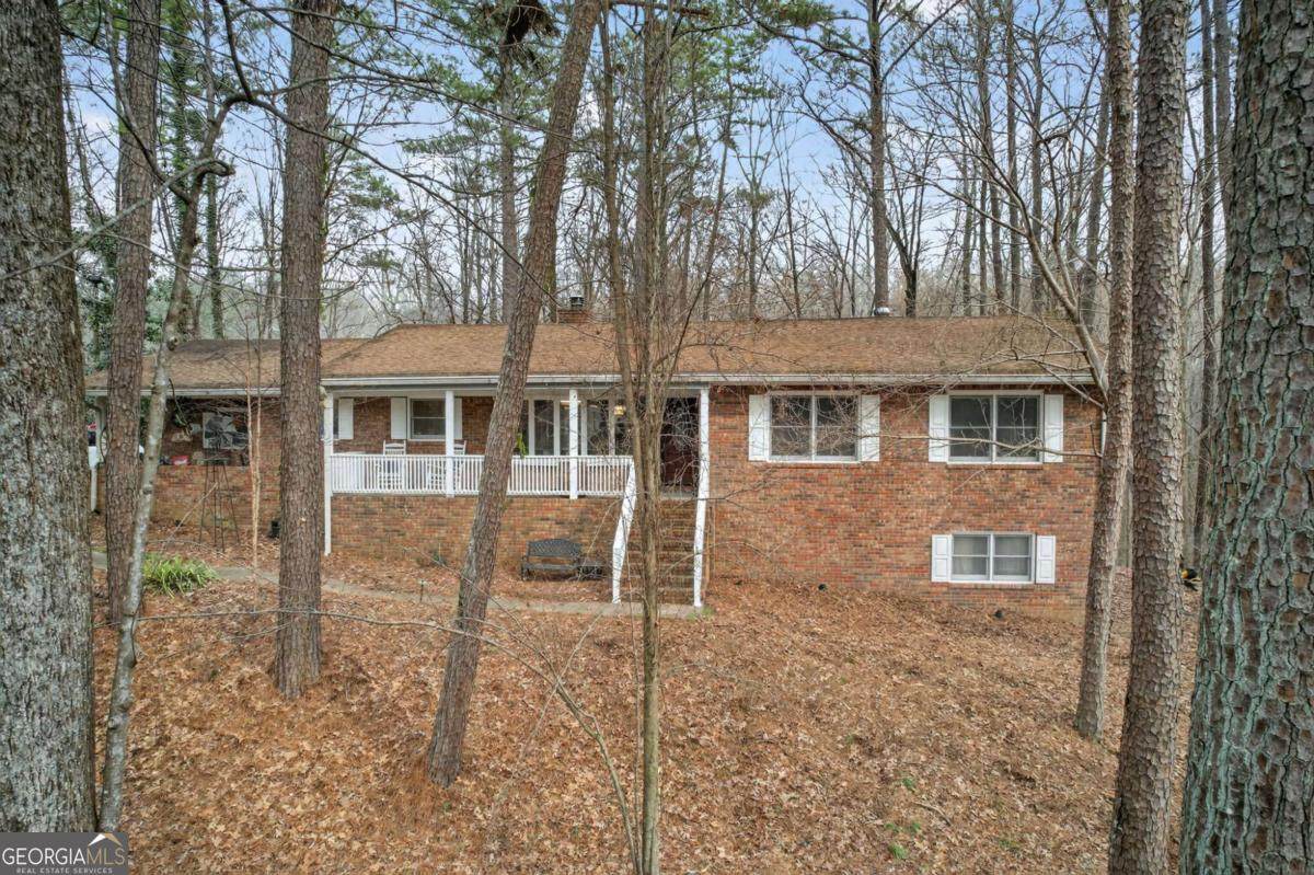 645 Davis Road - Photo 1