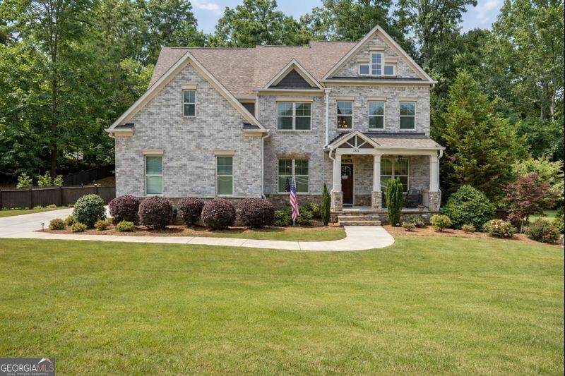 355 Glynnwilde Drive - Photo 1