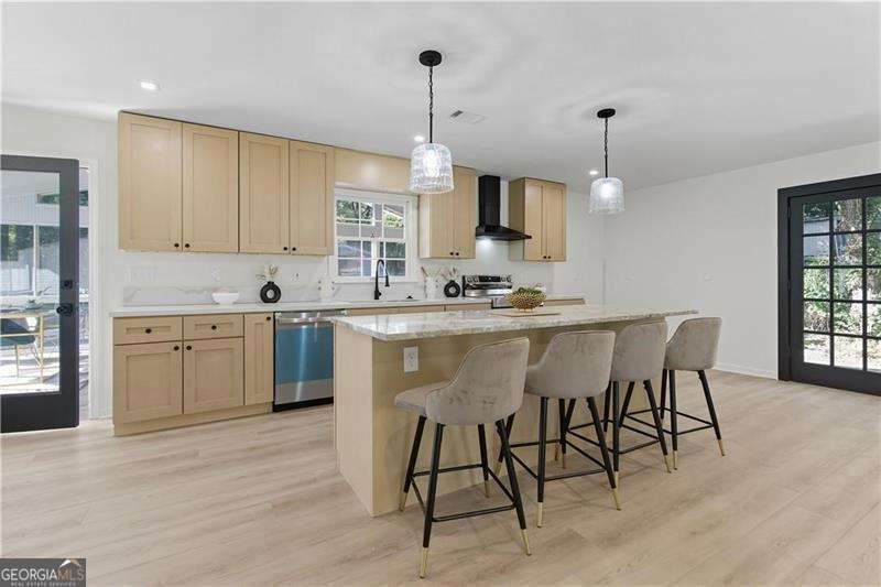 1198 Seminary Drive - Photo 1