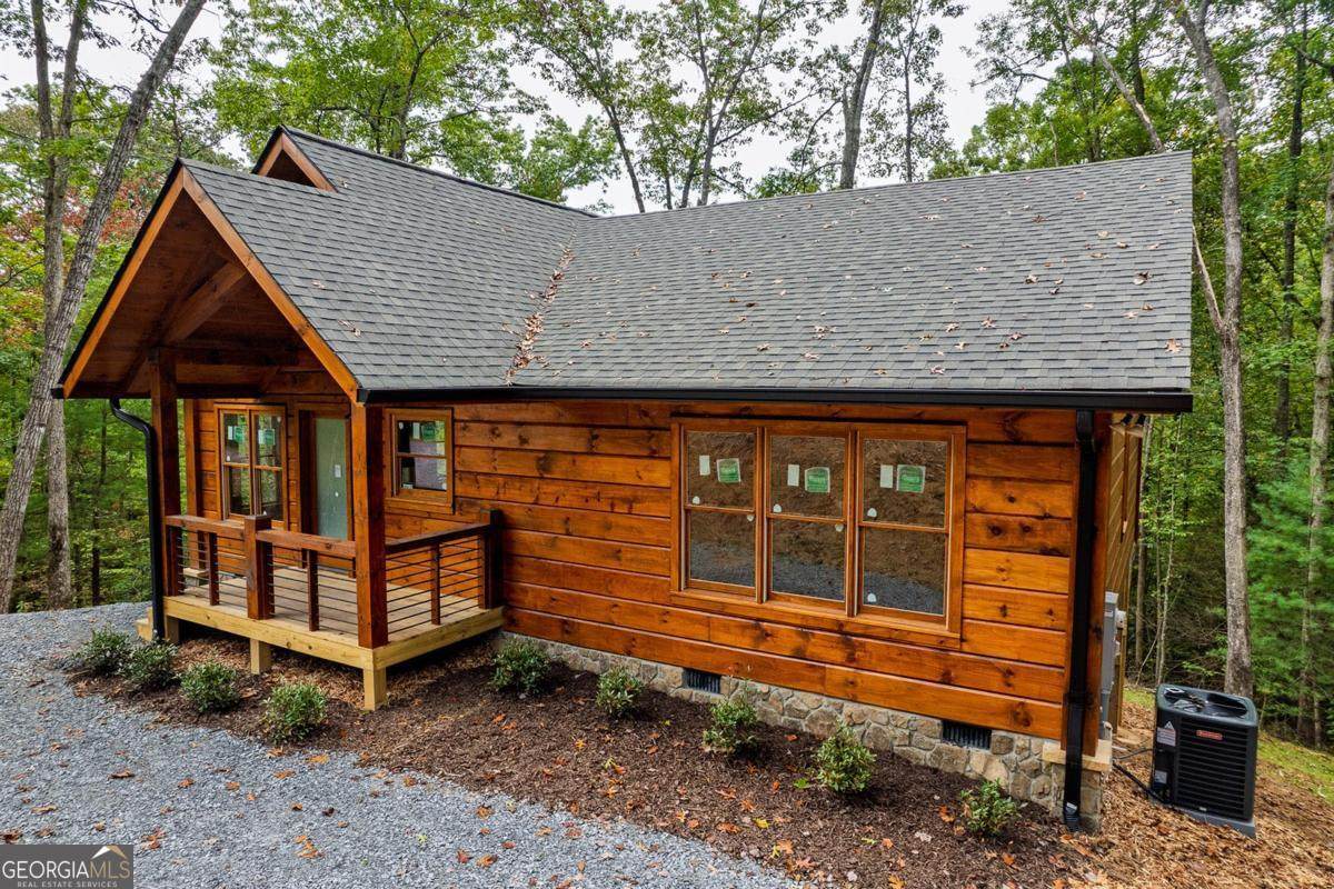 100 Crystal Oliver Lane - Photo 1