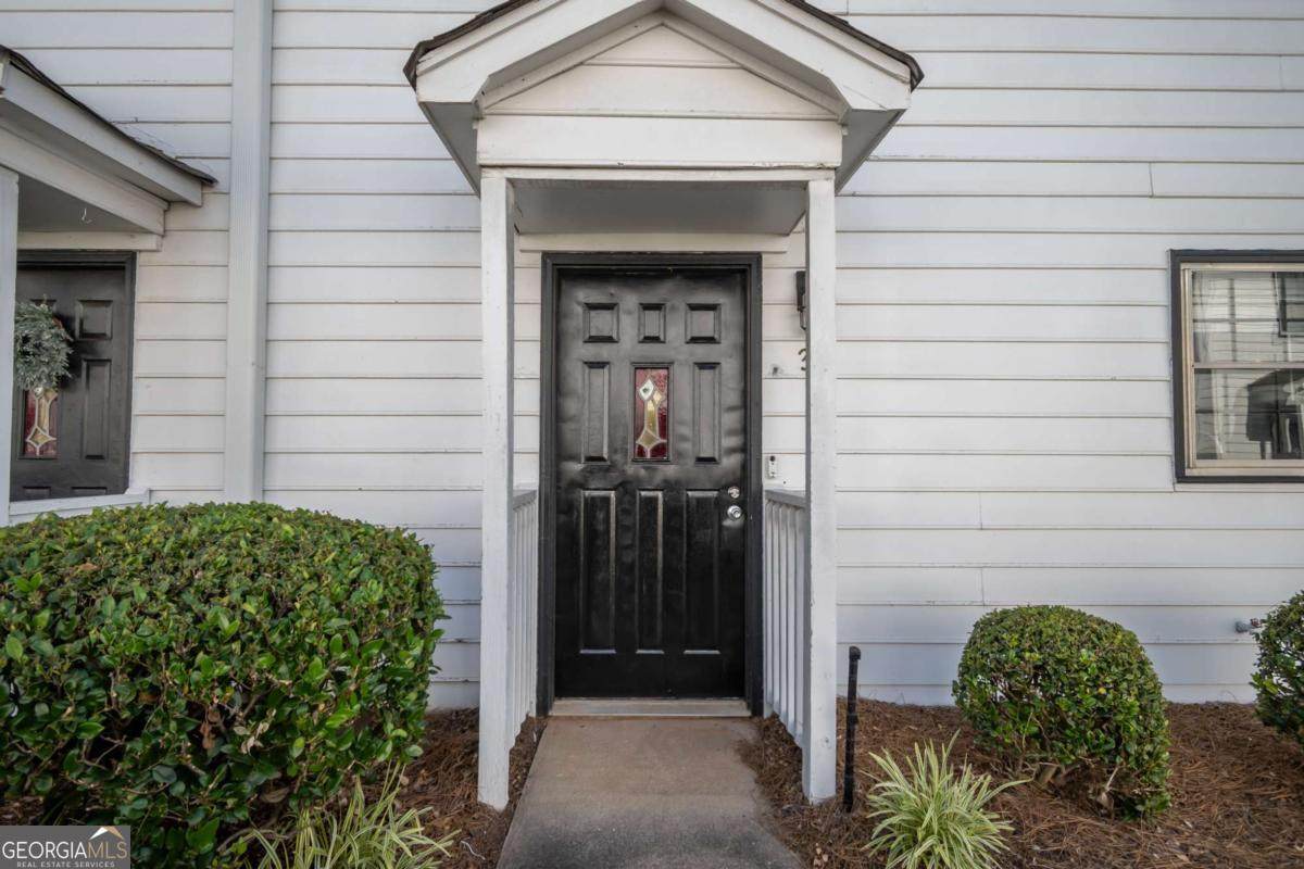 1905 Milledge Avenue - Photo 1