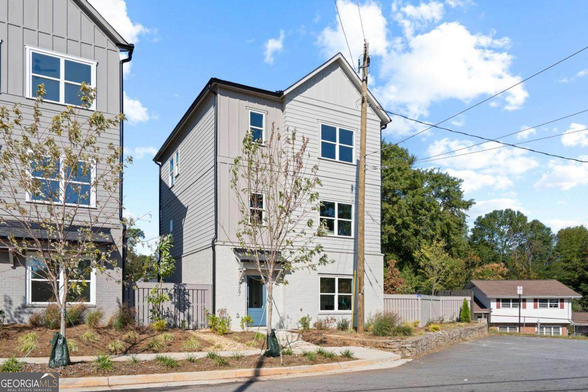 367 King's Landing - Photo 1