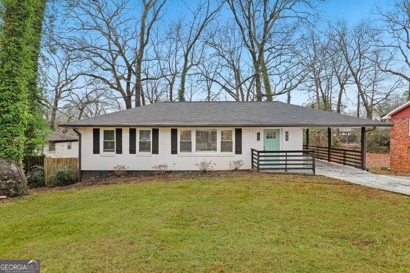 623 Montevista Street - Photo 1