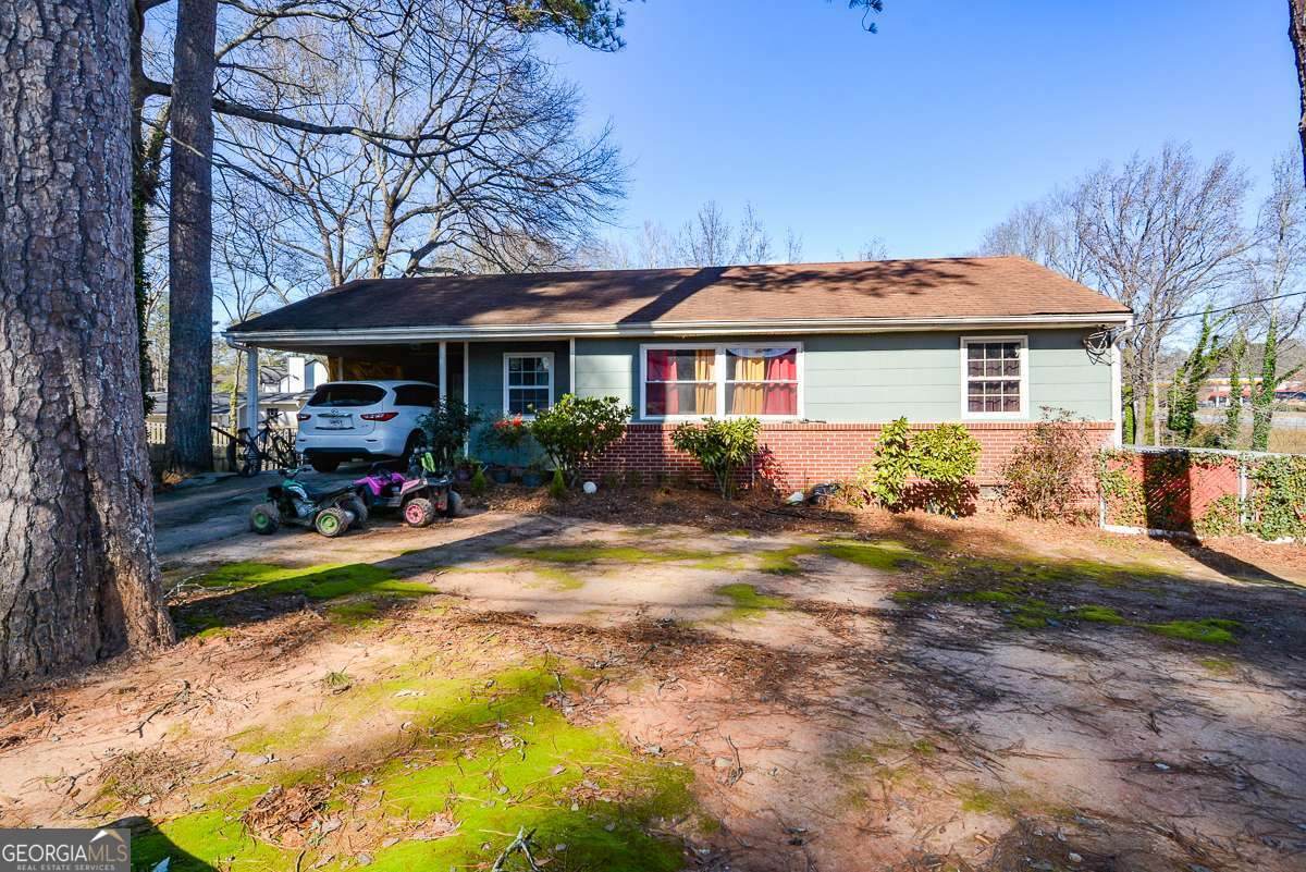 595 Floyd Drive - Photo 1