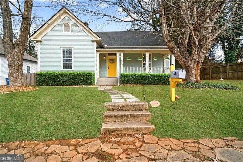 1033 White Oak Avenue - Photo 1