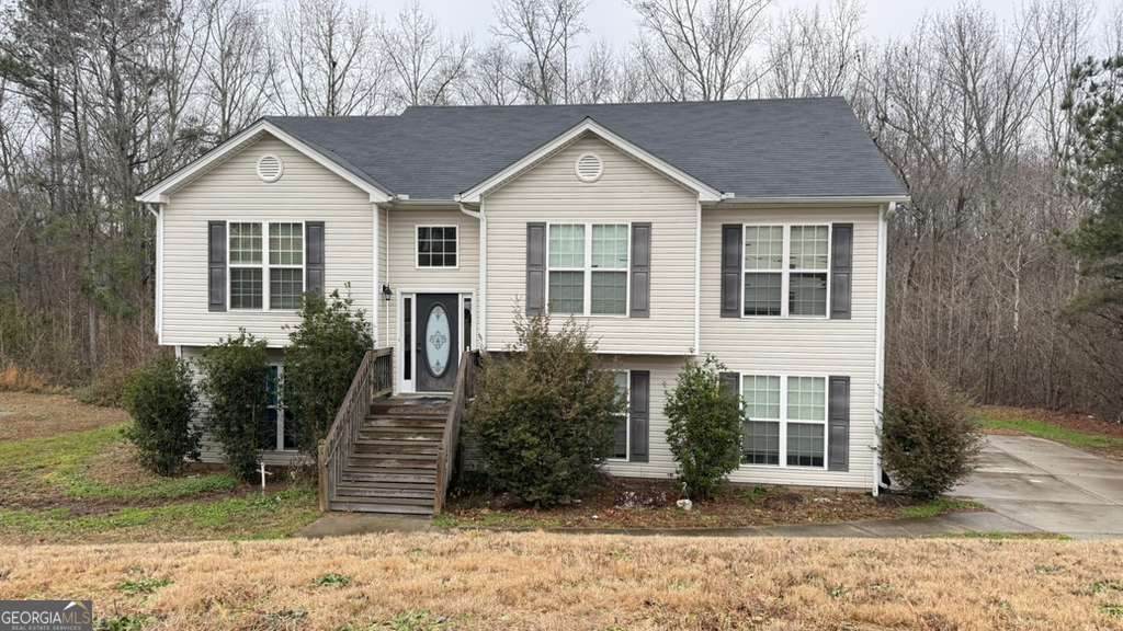 591 Embassy Walk - Photo 1