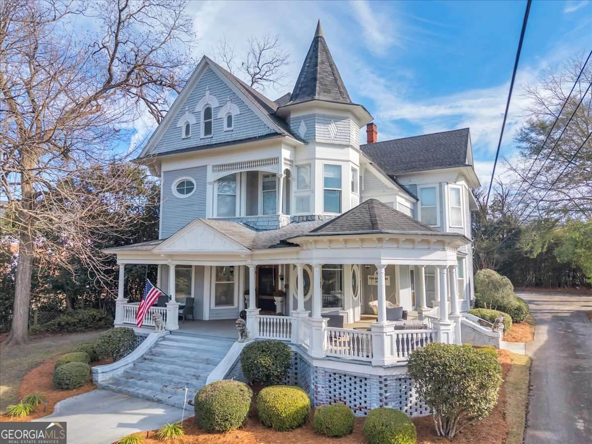 522 Lee Street - Photo 1