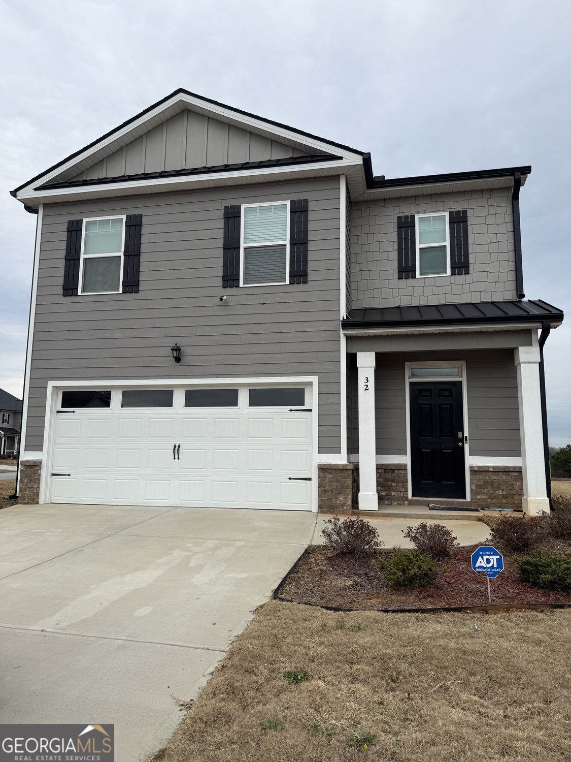 32 Graham Campbell Lane - Photo 1