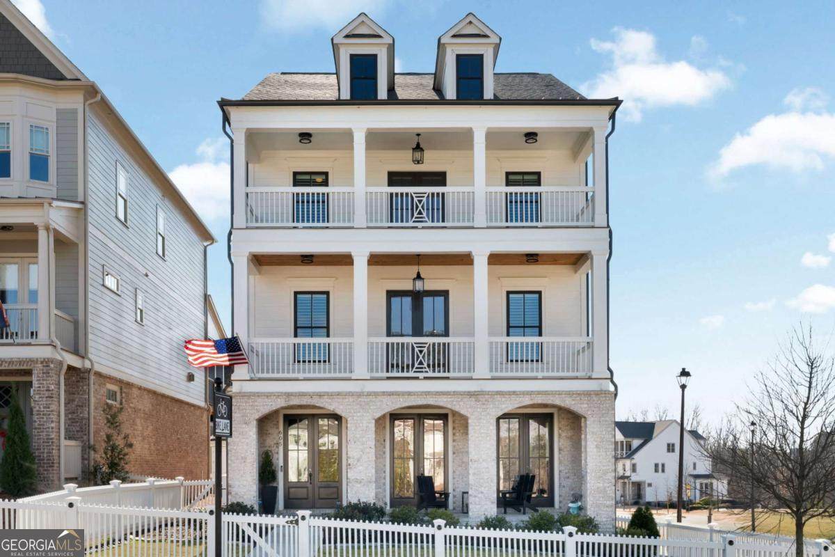 605 Club Drive - Photo 1