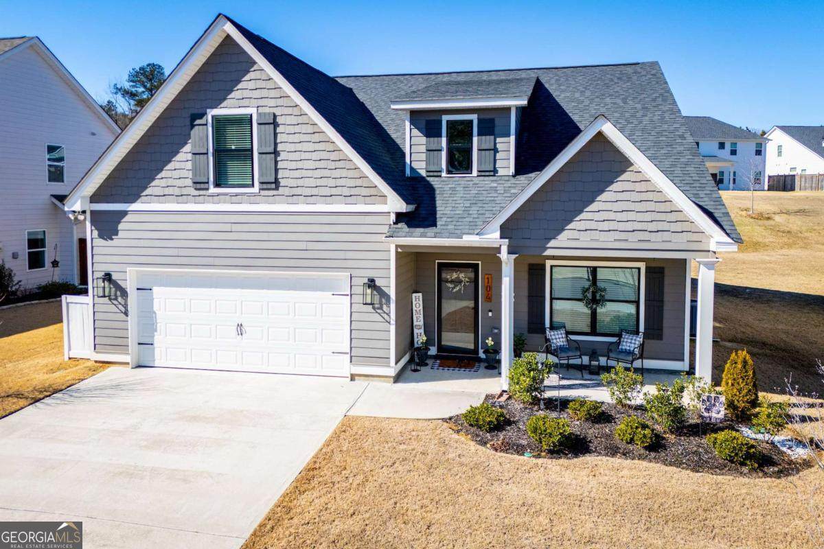 104 Kingston Circle - Photo 1