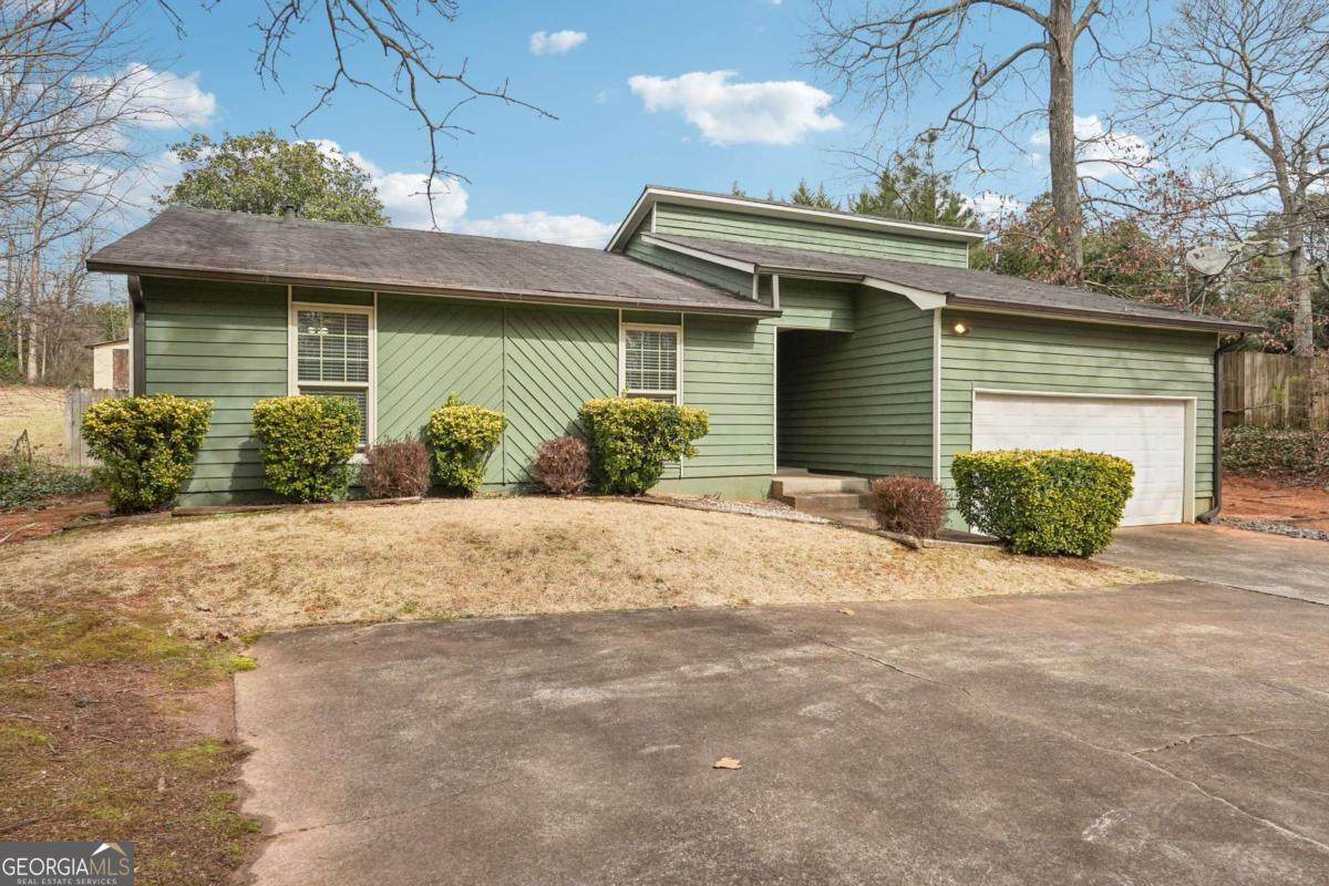 564 Tate Creek Court - Photo 1