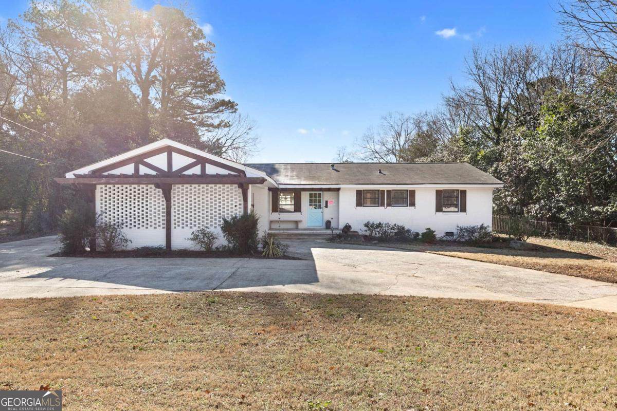 1800 Sandy Plains Road - Photo 1