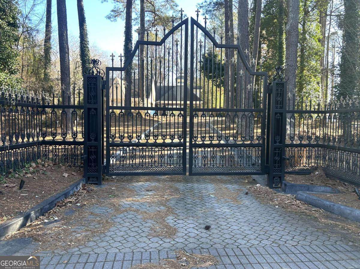 13039 Freemanville Road - Photo 1