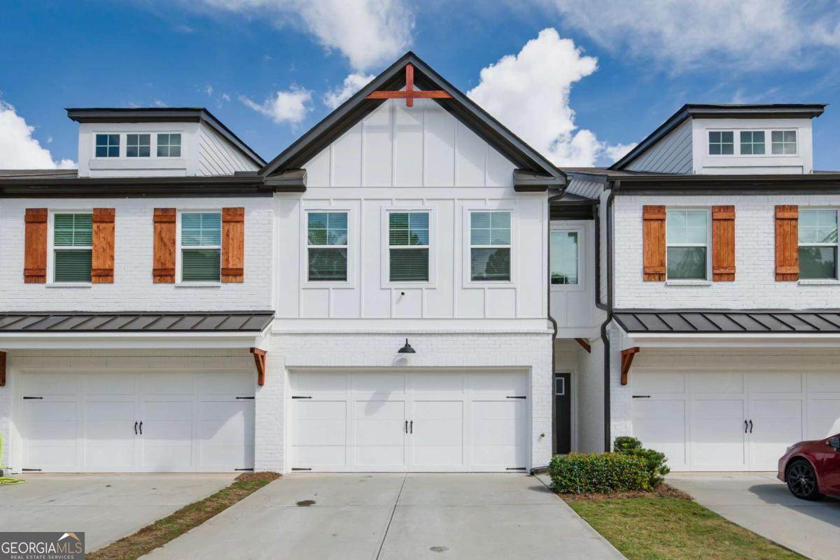 350 Auburn Valley Way - Photo 1