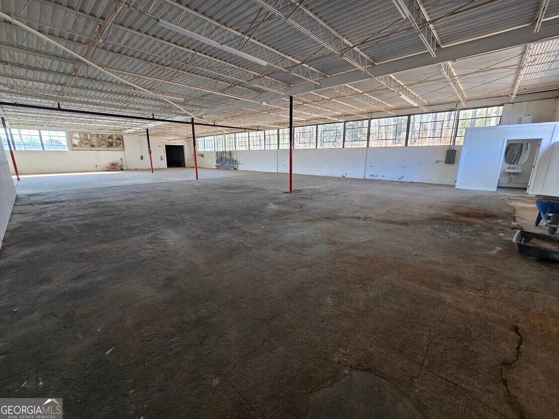 5540 Atlanta Highway - Photo 1