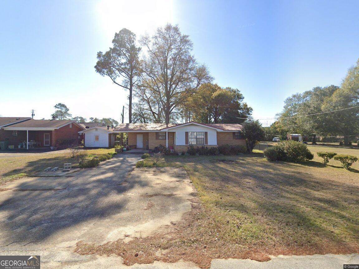 403 4th Street - Photo 1