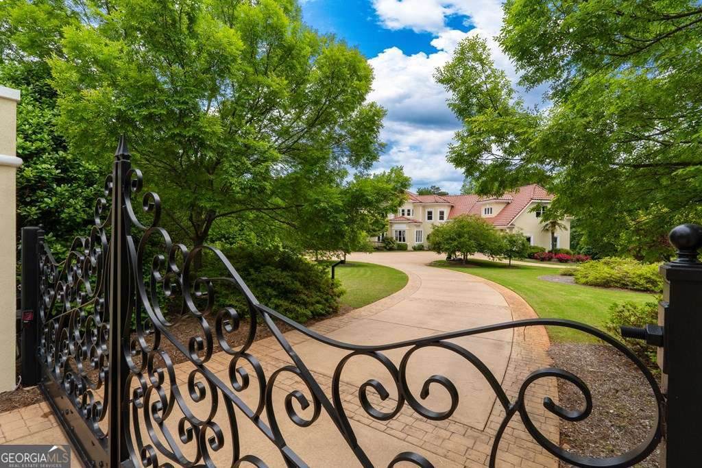 1005 Oak Mountain Road - Photo 1