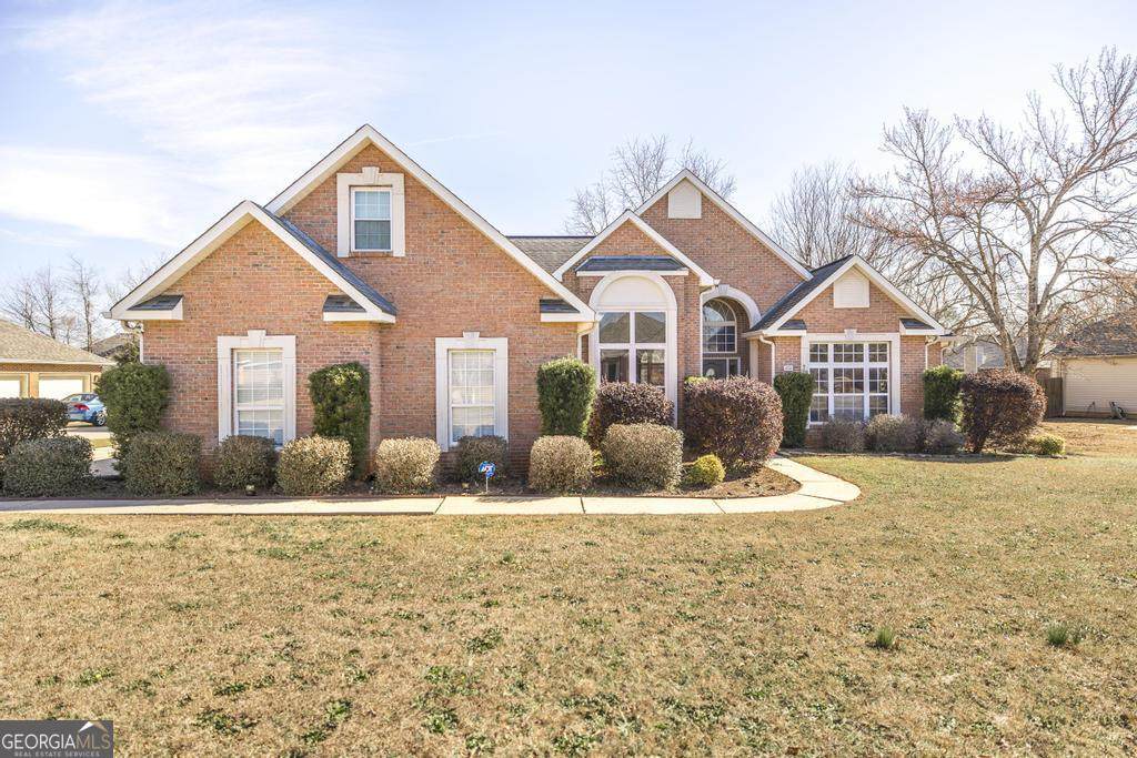 208 Twelve Oaks Drive - Photo 1