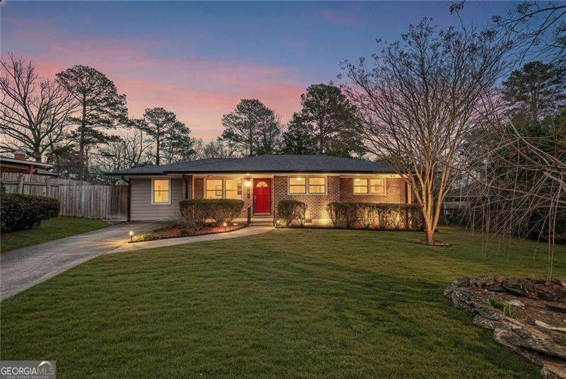 2971 Belaire Circle - Photo 1