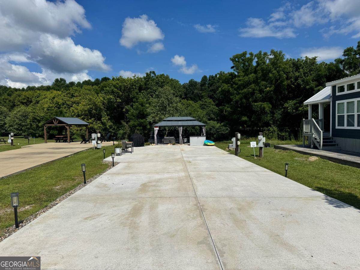 121 Mountain Meadows Drive - Photo 1