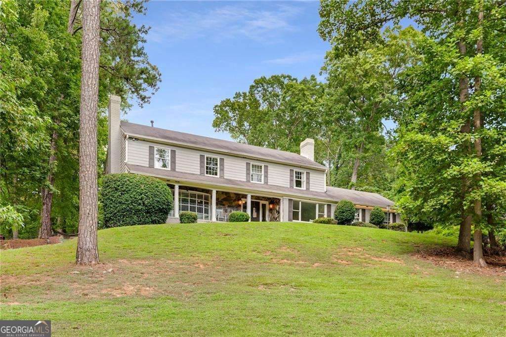 2660 Spalding Drive - Photo 1