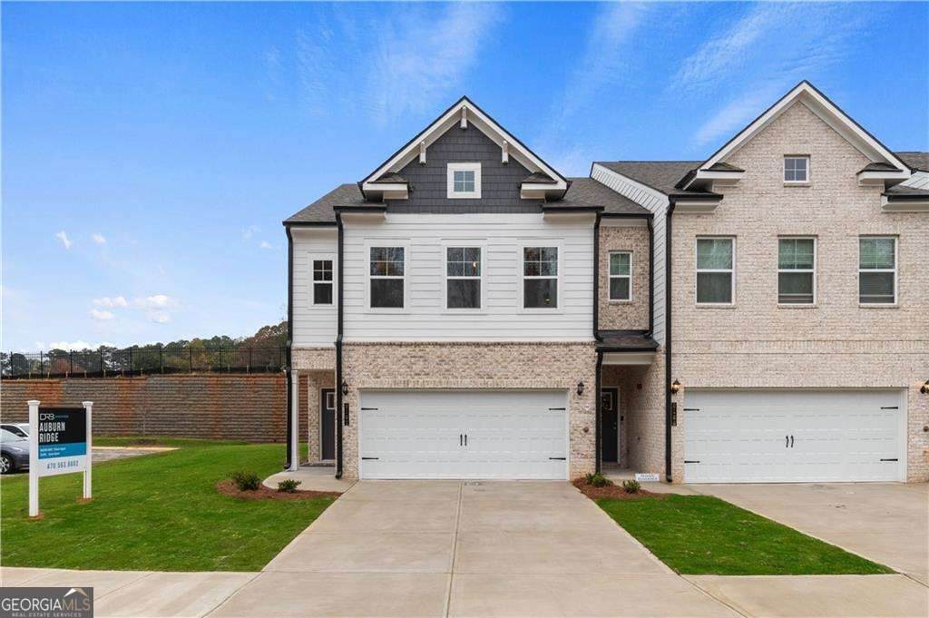 8215 Tiger Way - Photo 1