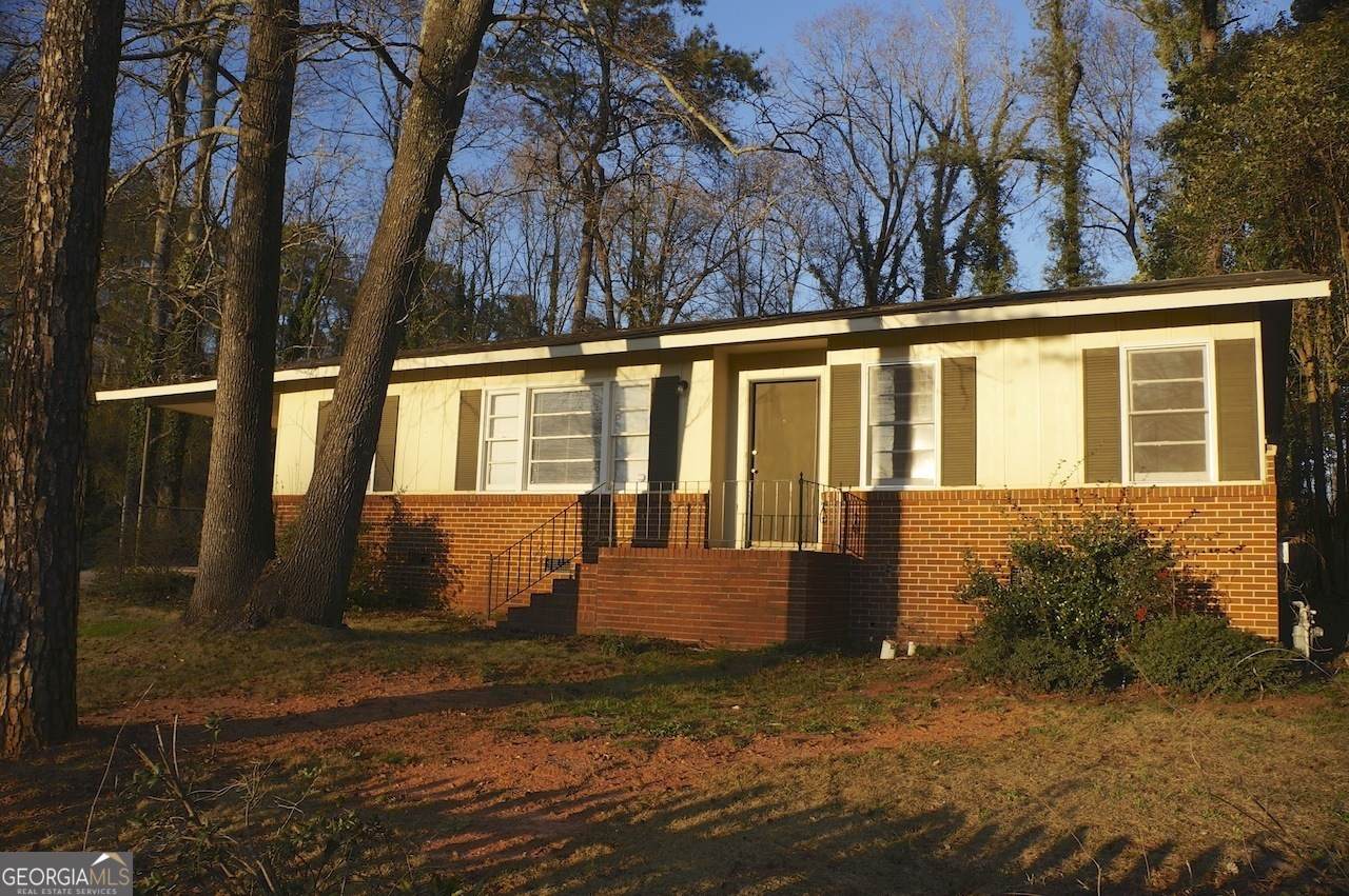 435 Barnett Shoals Road - Photo 1