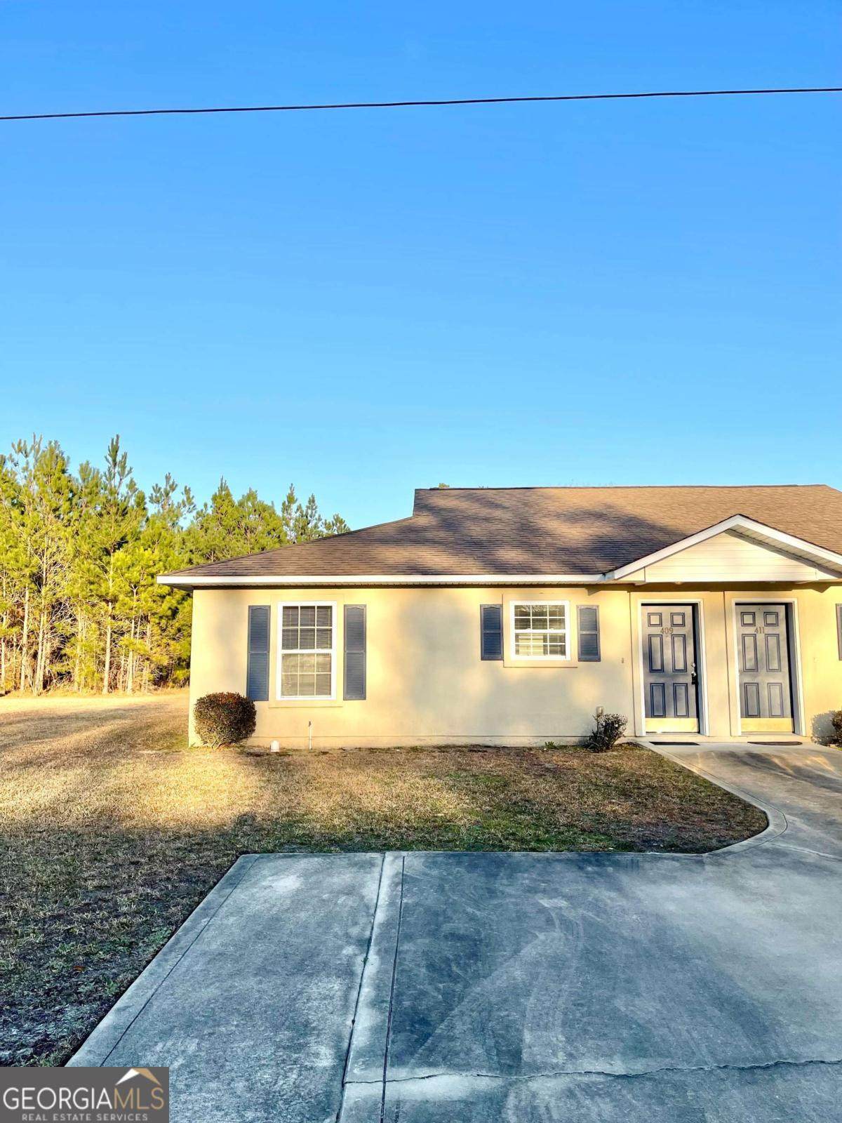 409 Lawnwood Court - Photo 1
