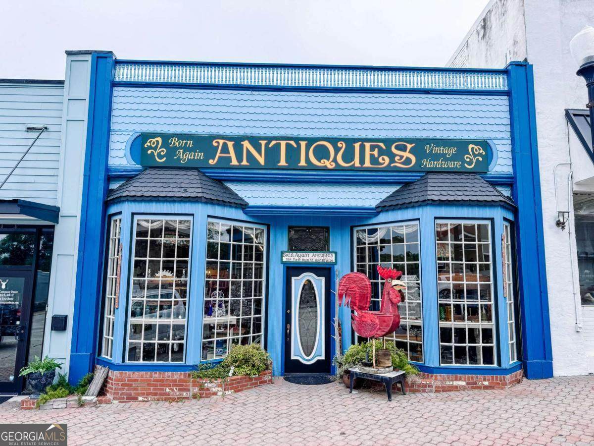 304 Main Street - Photo 1