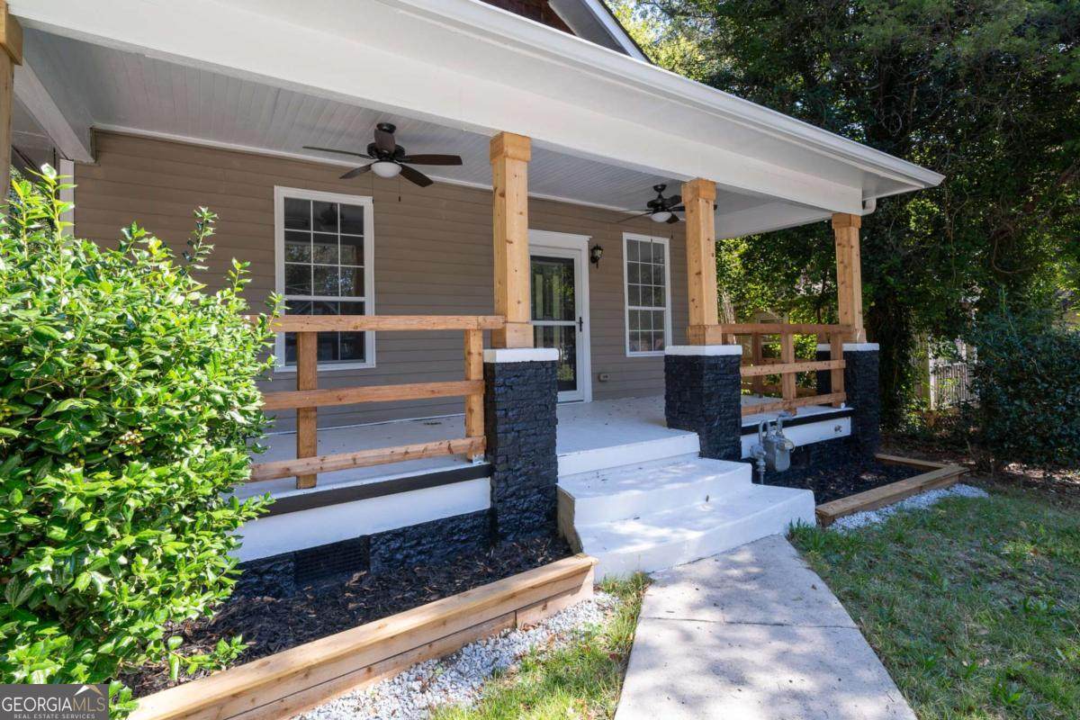 1712 Evans Drive - Photo 1