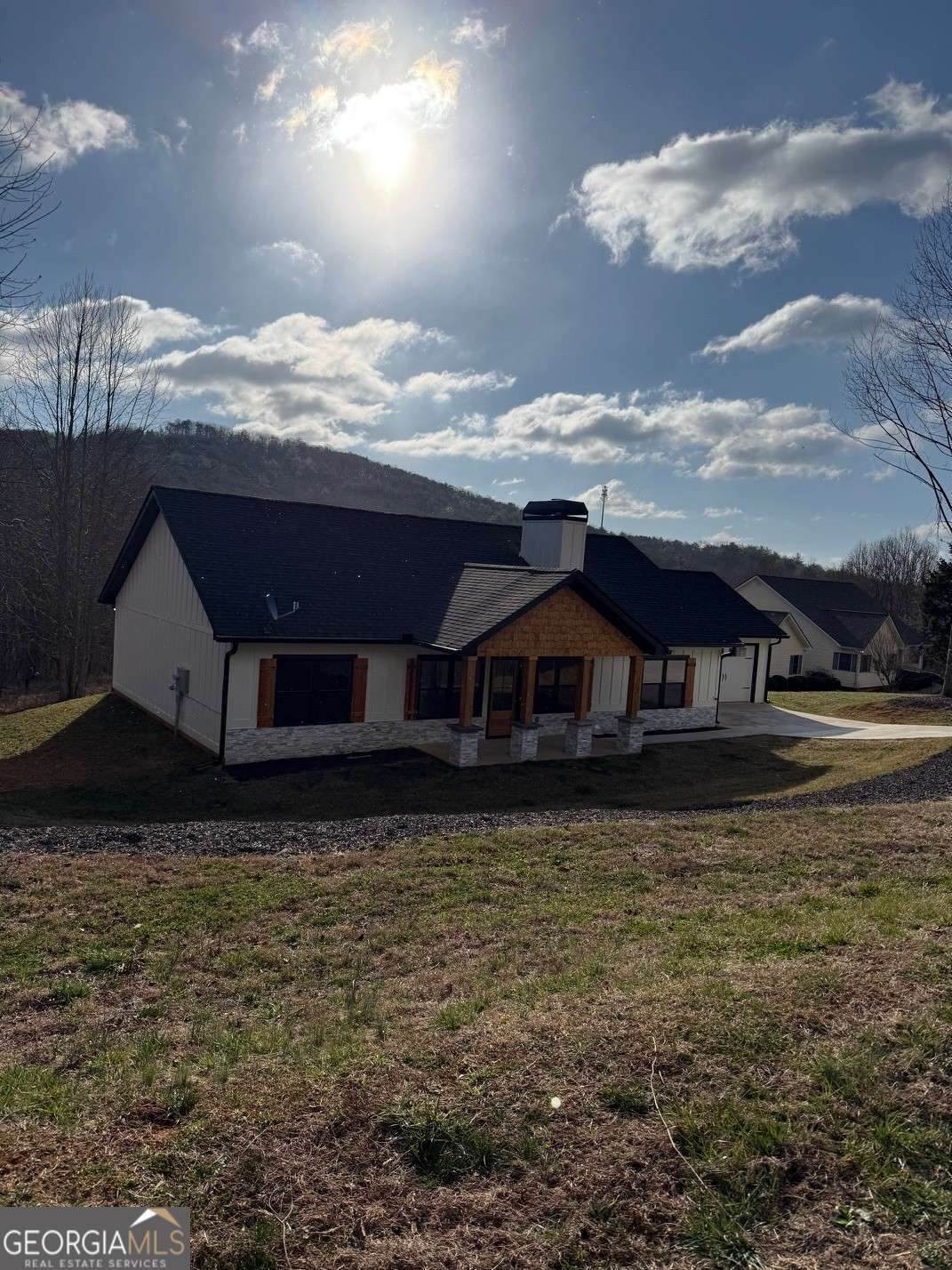 270 Meadow Crest Drive - Photo 1
