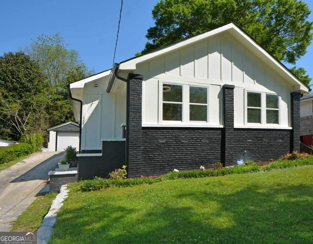 2203 Wingate Street - Photo 1