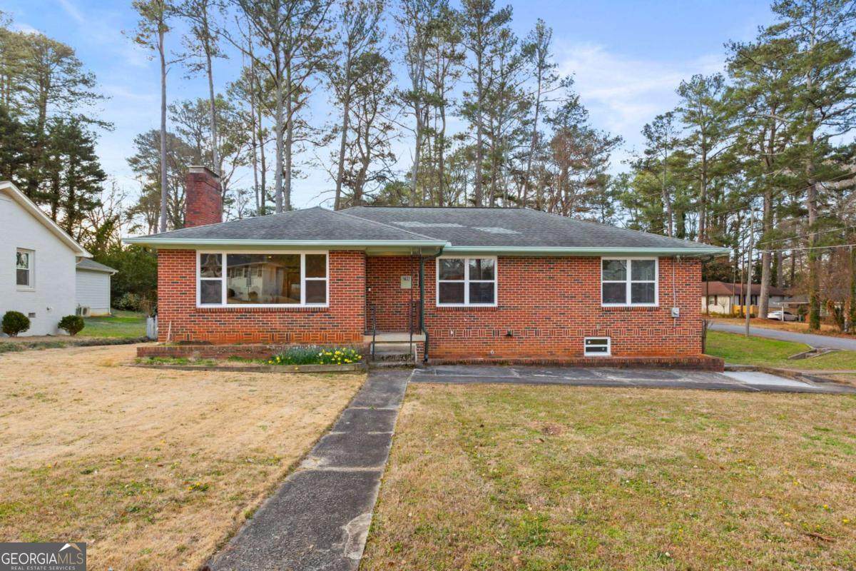798 Bank Street - Photo 1