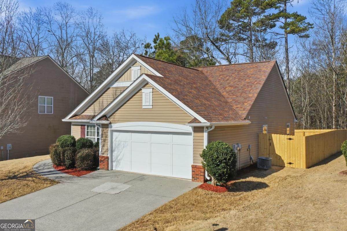 234 Winterbury Drive - Photo 1