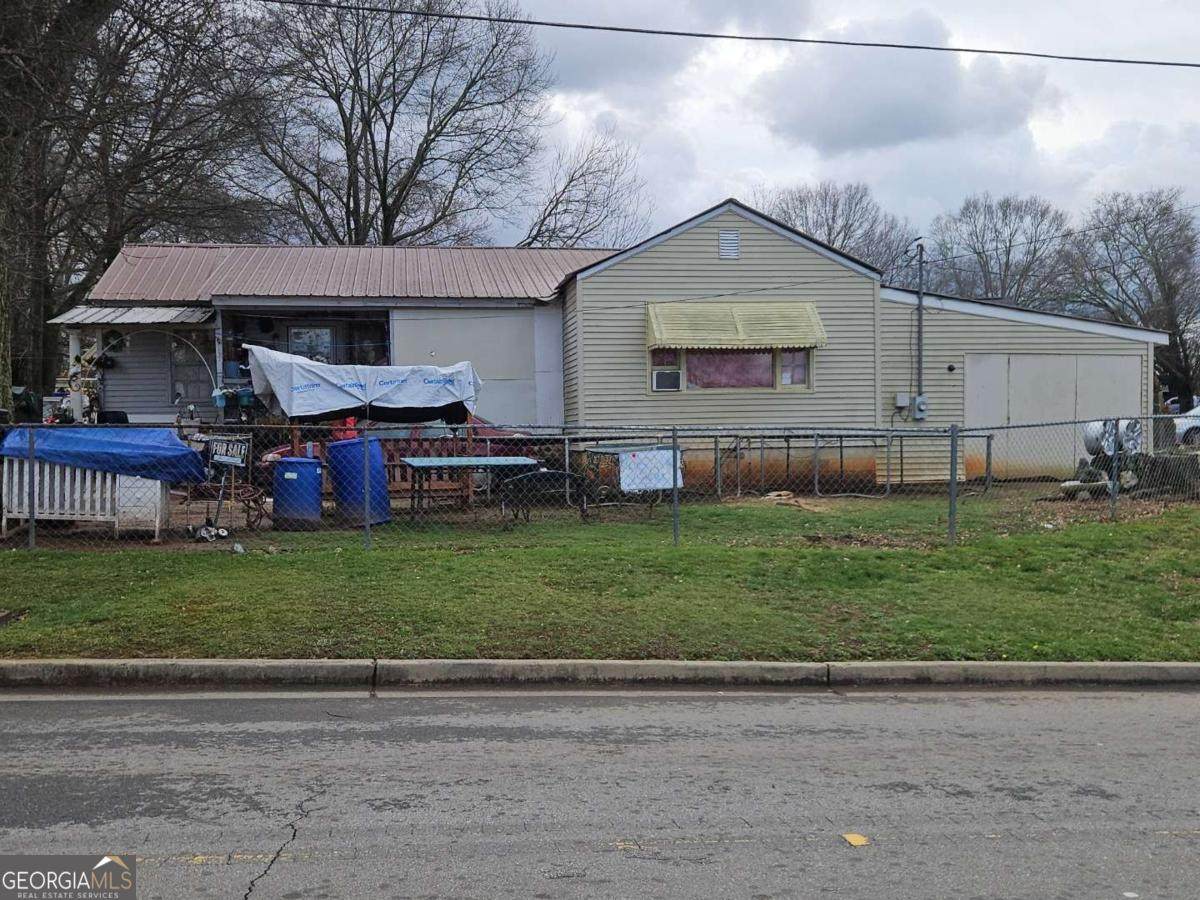1322 Hazel Street - Photo 1