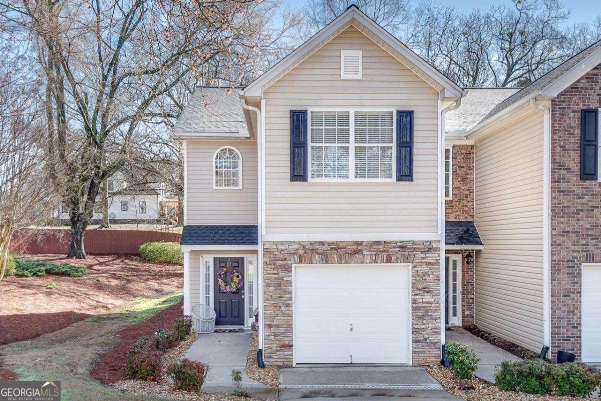 101 Creekwood Drive - Photo 1
