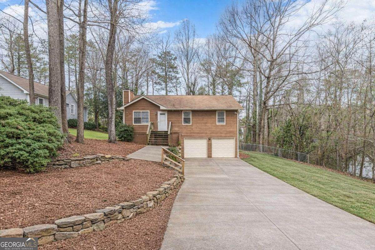 153 Adrian Drive - Photo 1