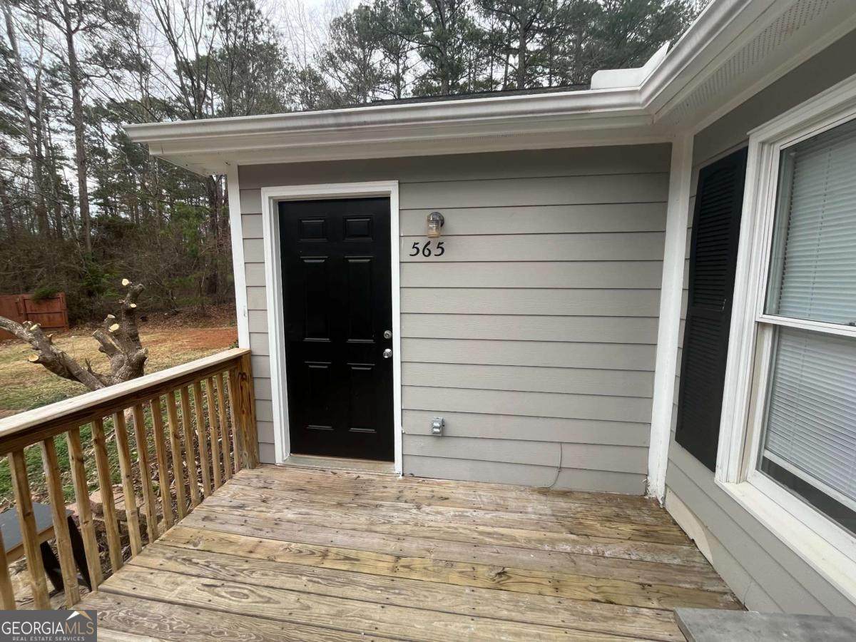 565 Rustwood Drive - Photo 1