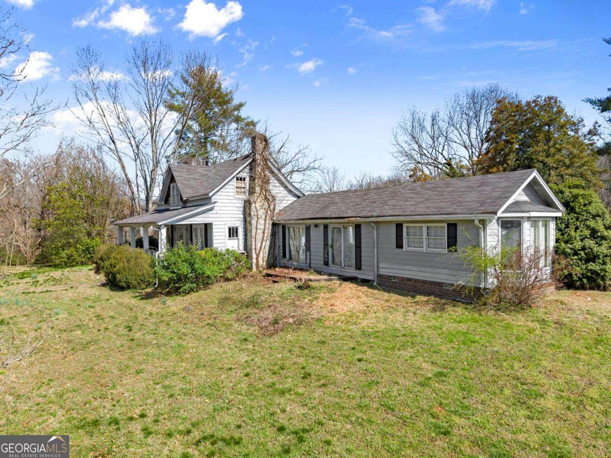 111 Skitts Mountain Road - Photo 1