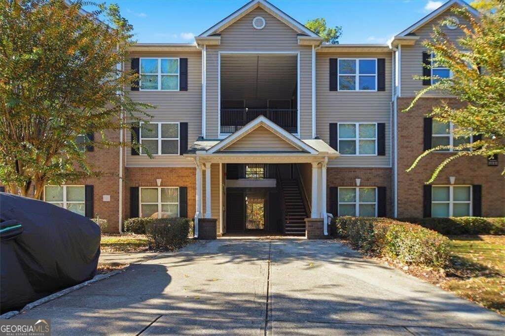 8201 Fairington Ridg Circle - Photo 1