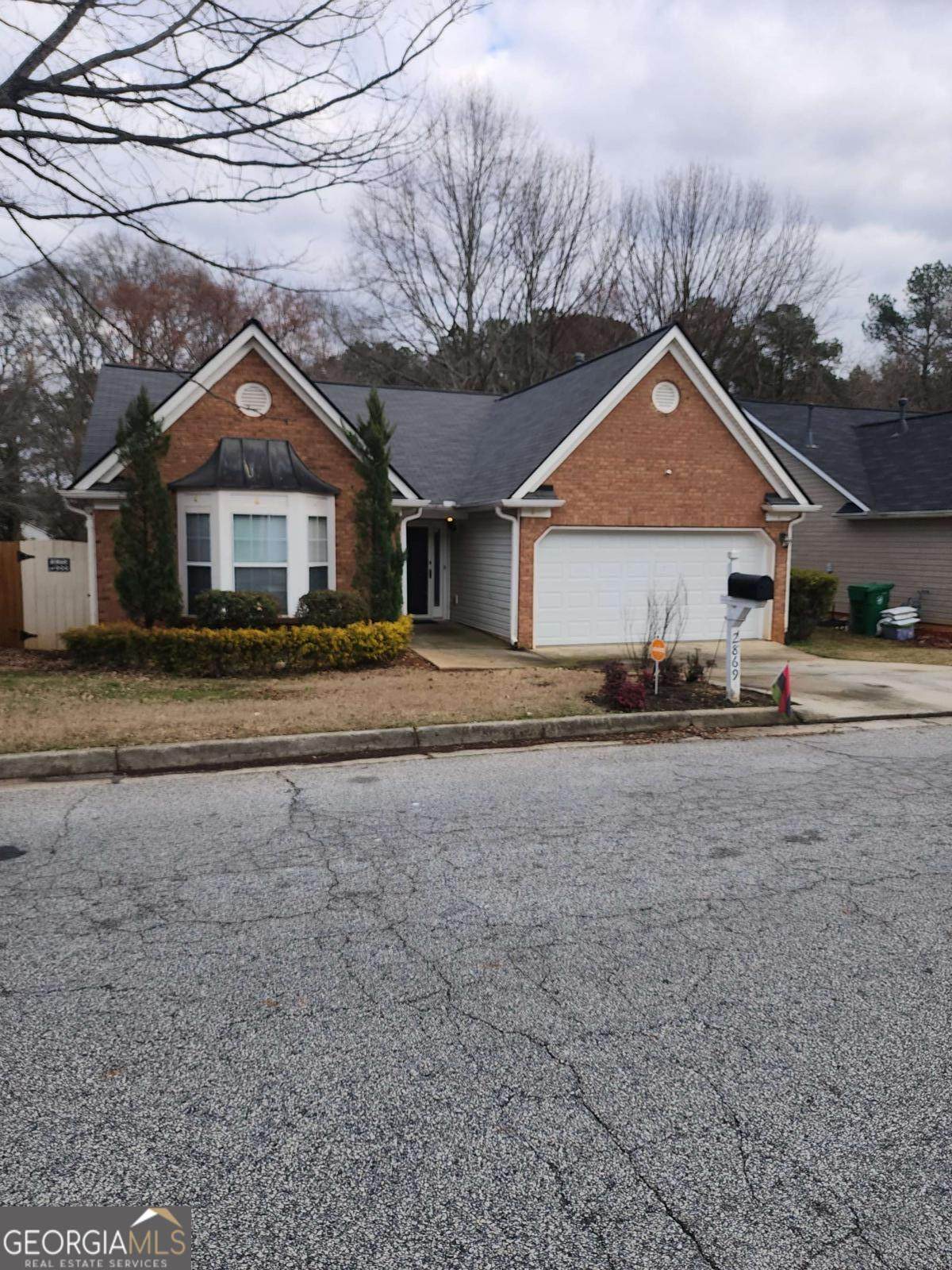 2869 Hillvale Cove Drive - Photo 1