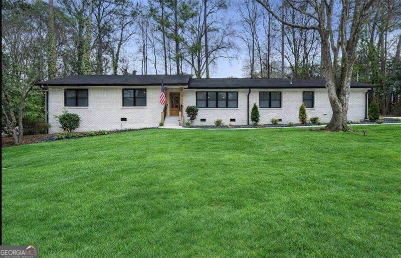 725 Starlight Lane - Photo 1