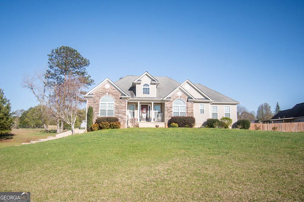 109 Laketrail Drive - Photo 1